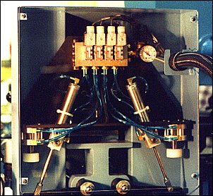 pistons.jpg (36321 bytes)