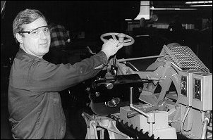 pg6bcg.jpg (18806 bytes)